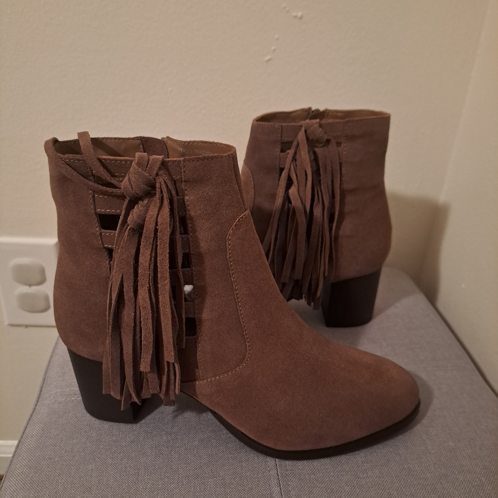 Coconuts By Matisse Stroll Through Leather Suede Fringe Brown Bootie size 9.5M